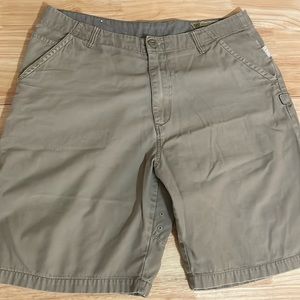 Volcom scout shorts size 36  khaki
